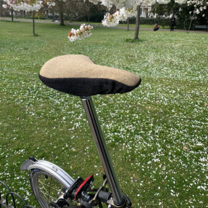 Brompton_bike_awesome_ride_accessories