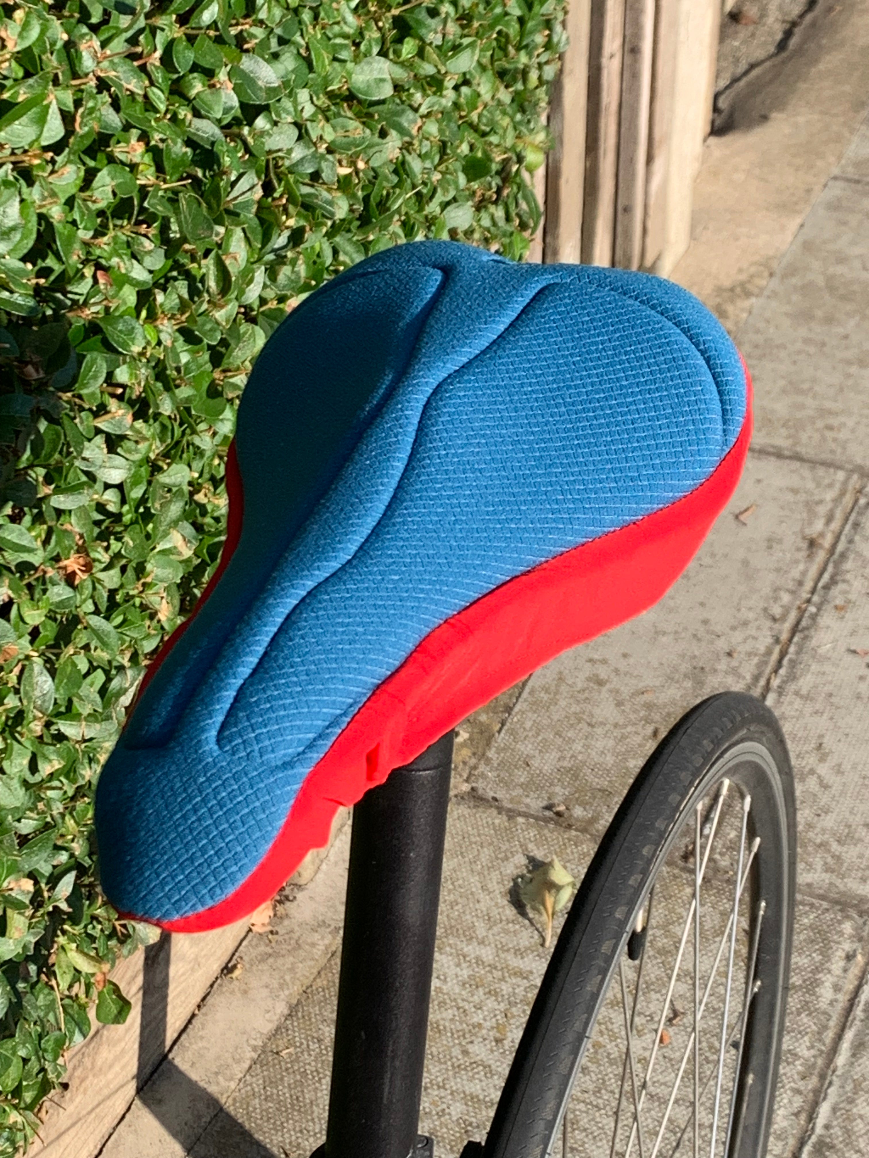 Padded Bike Seat Cover - Blue & Red (Men)
